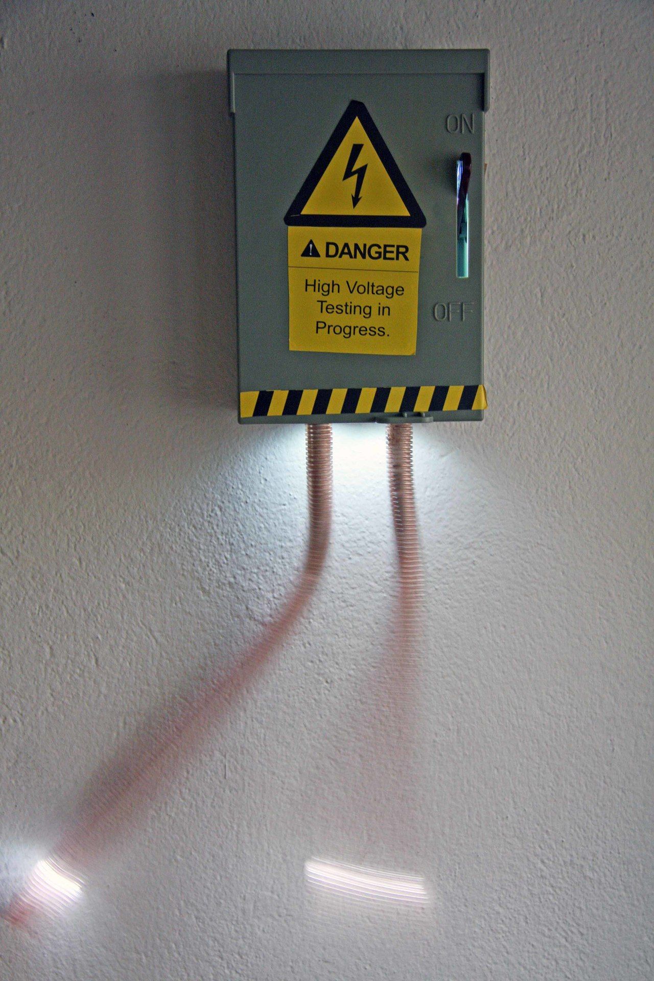 Schaltkasten mit Sound, Licht, Wackelkabel